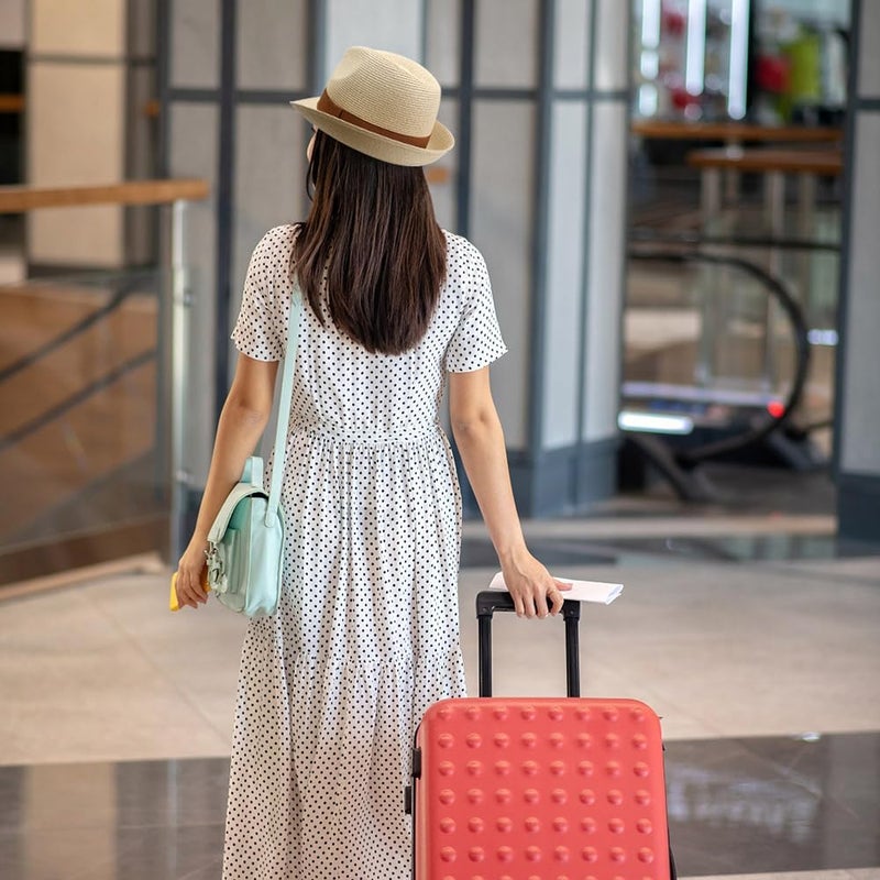 DRESHOW Women Straw Panama Hat Travel Fedora Beach Sun Hat Summer Wide Brim Straw Roll up Hat UPF 50+ - Image 4